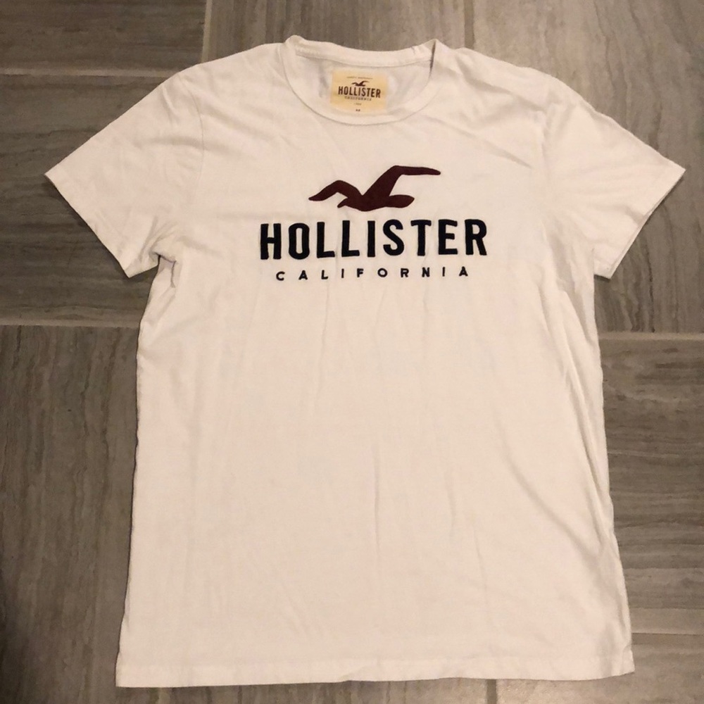 Hollister Tee